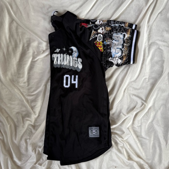 GTL4 Men’s baseball style jersey NWT XL Multi graphics primary black - Picture 8 of 8